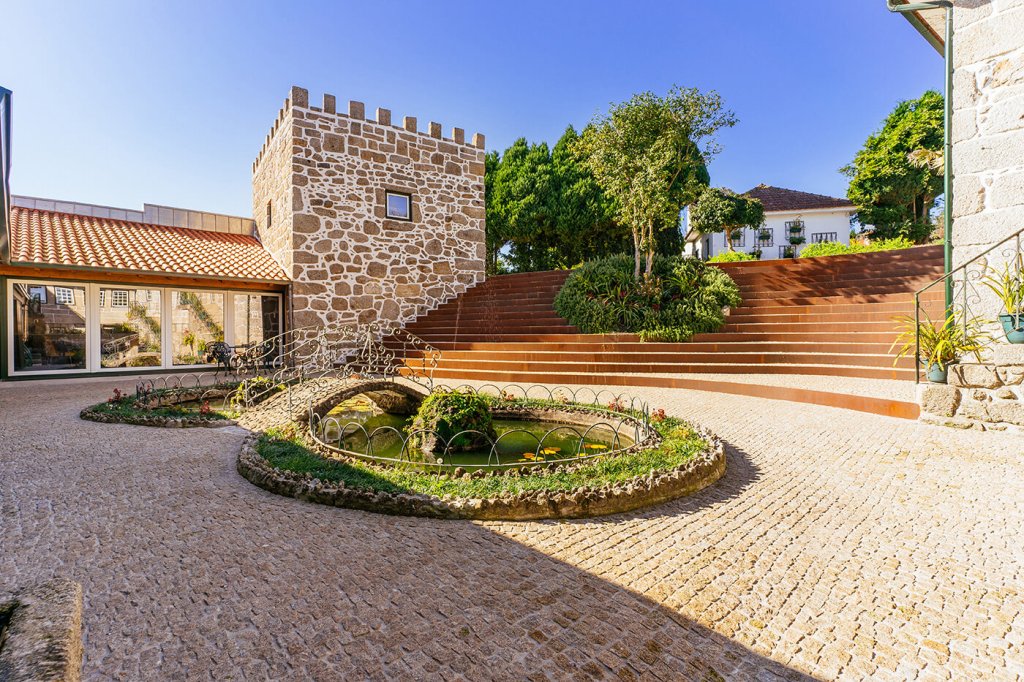 Inveja Country house banner